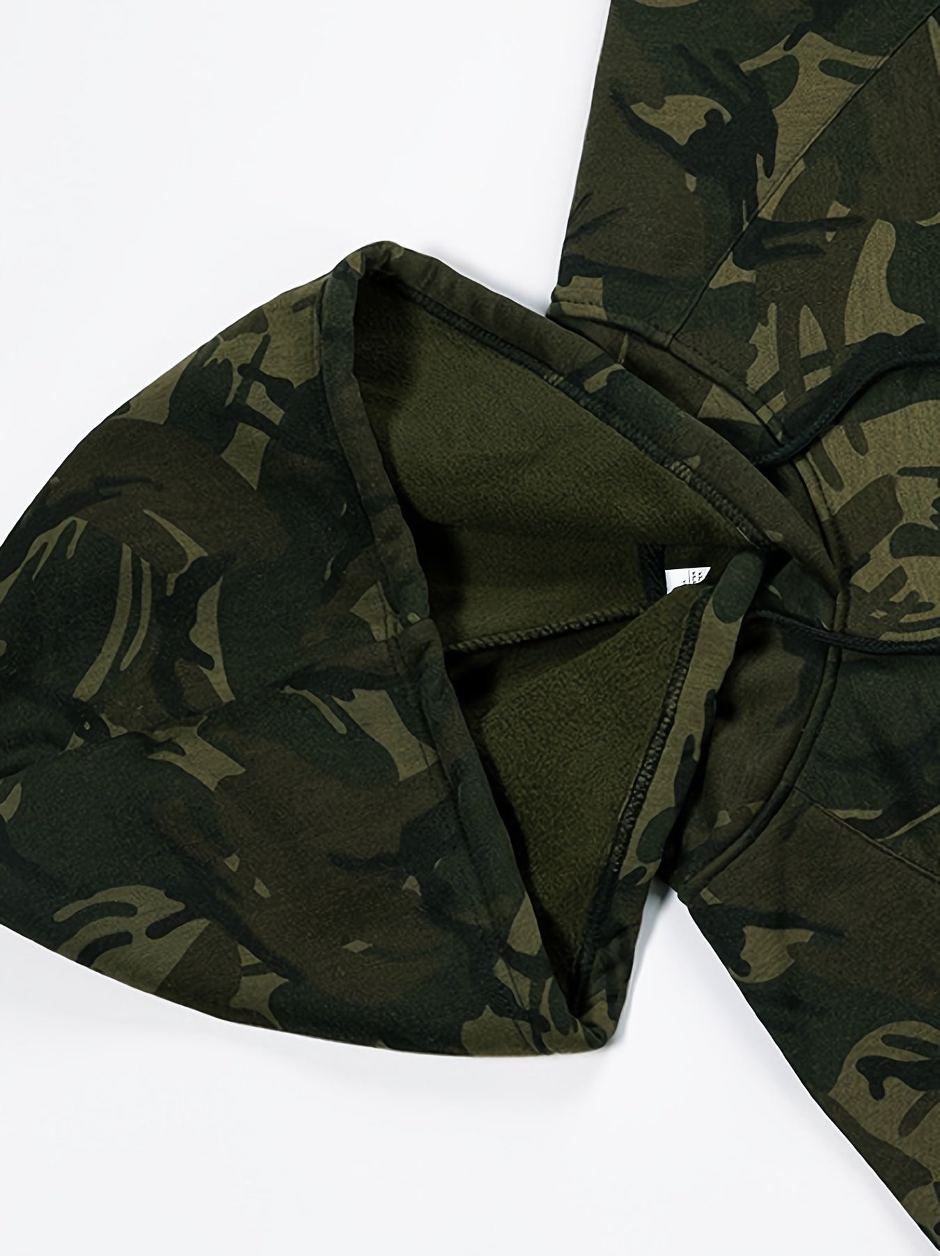 Men’s Camouflage Color-Block Hoodie – Trendy Streetwear Pullover