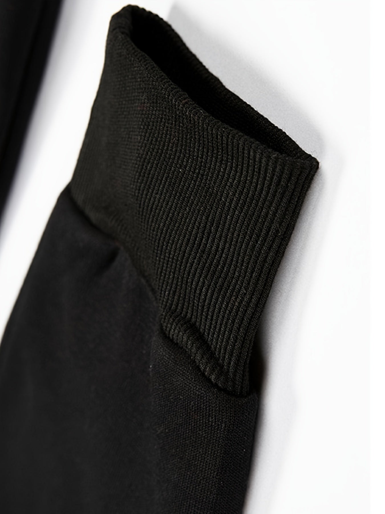 Men’s Camouflage Color-Block Hoodie – Trendy Streetwear Pullover