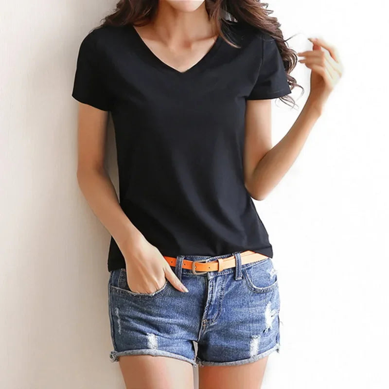 Classic Round Neck Casual T-Shirt for Everyday Comfort