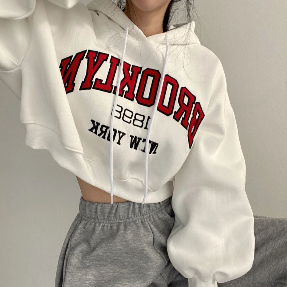 Cropped Baggy Hoodie for Women – Trendy Streetwear Style
