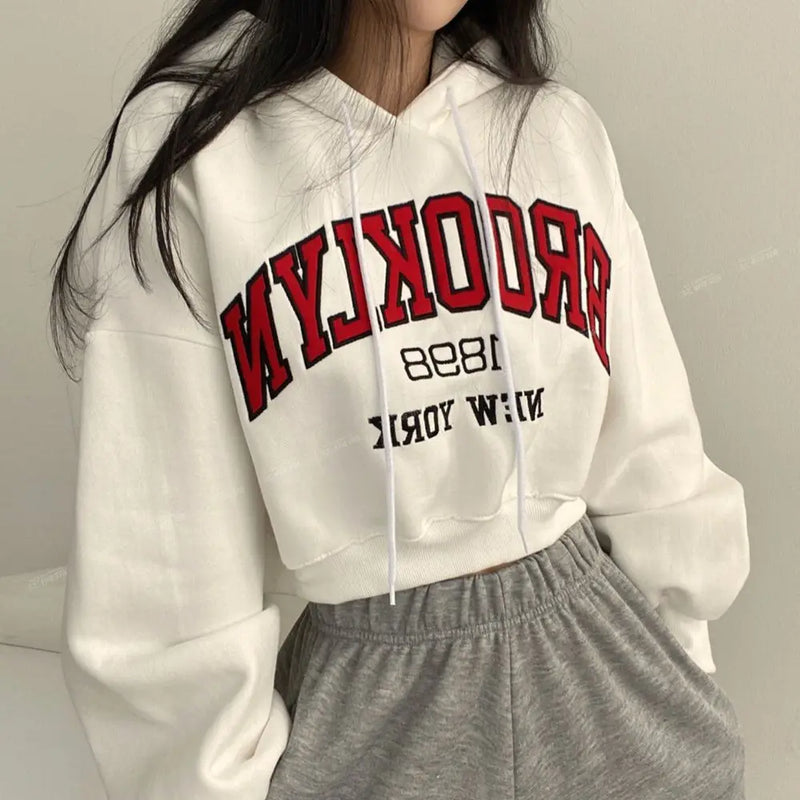 Cropped Baggy Hoodie for Women – Trendy Streetwear Style