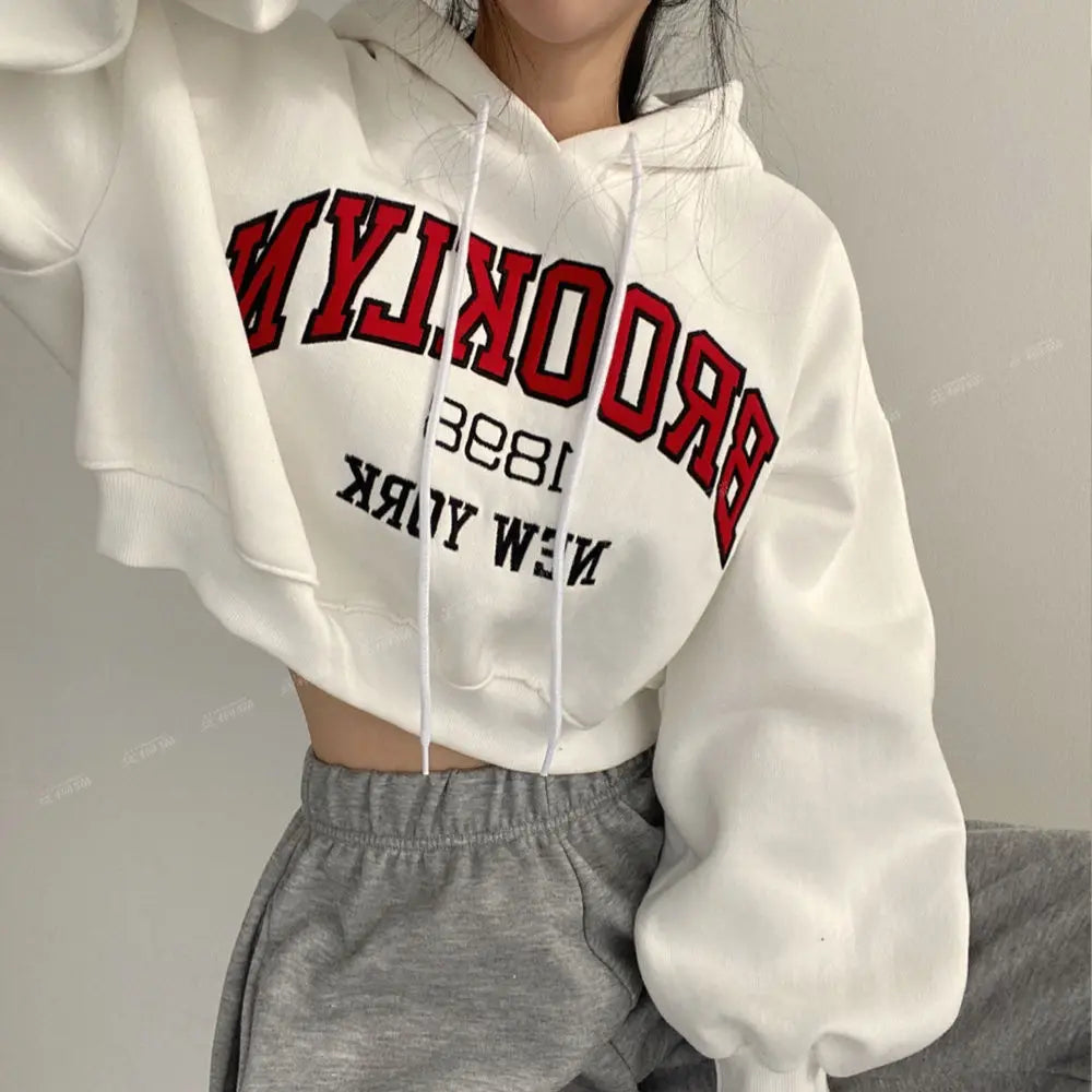 Cropped Baggy Hoodie for Women – Trendy Streetwear Style