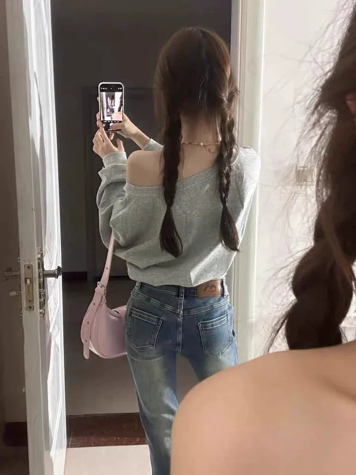 Women’s Cropped Streetwear Hoodie – Trendy Casual Pullover