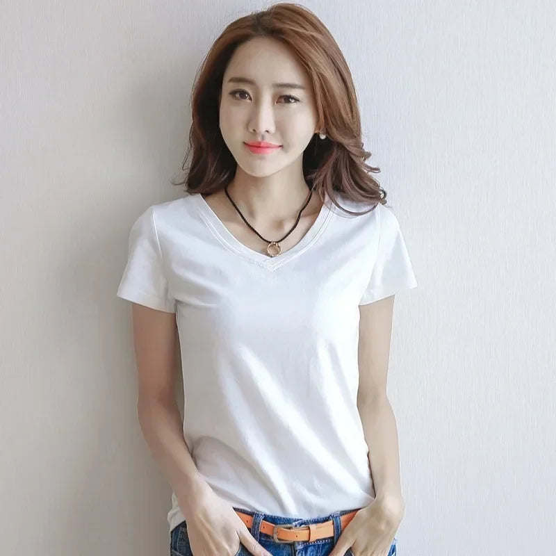 Classic Round Neck Casual T-Shirt for Everyday Comfort