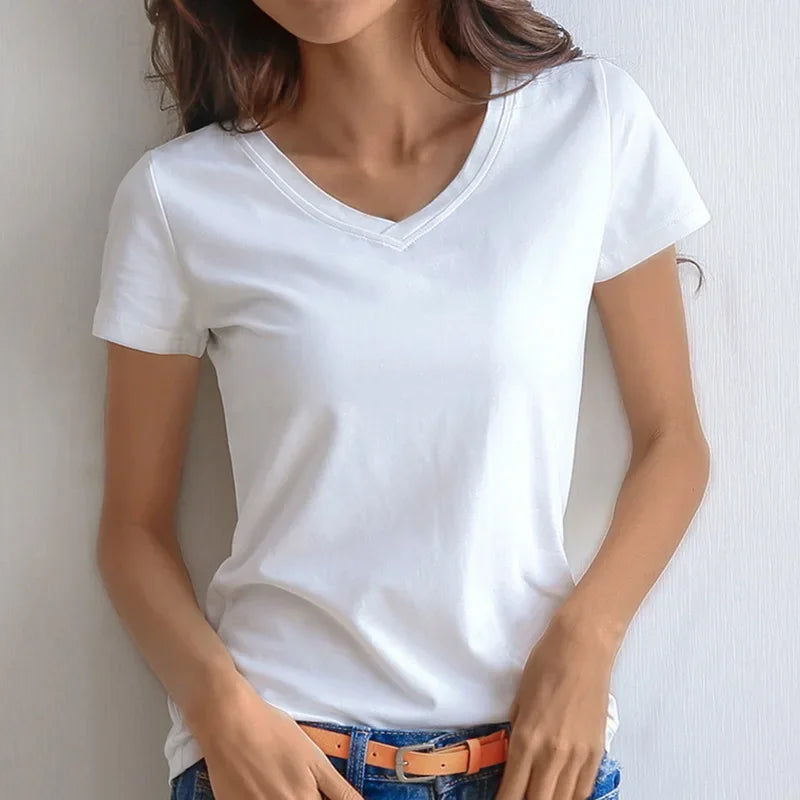 Classic Round Neck Casual T-Shirt for Everyday Comfort