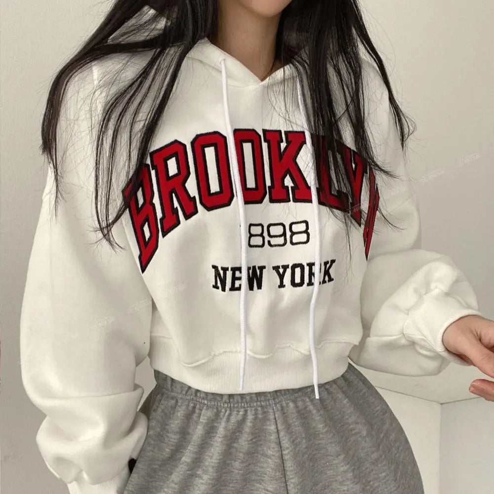 Cropped Baggy Hoodie for Women – Trendy Streetwear Style