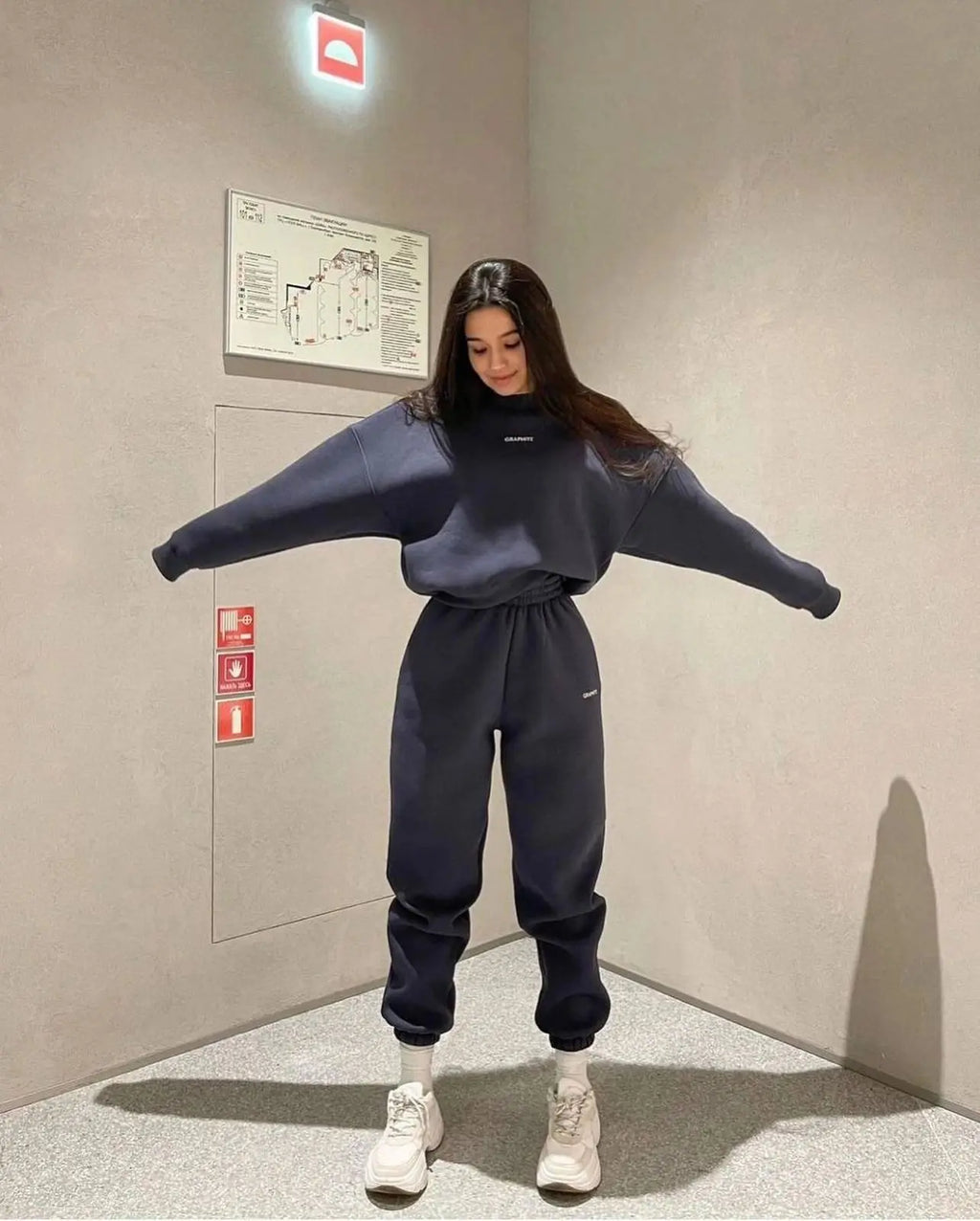 Women’s Hoodie and Pants Set – Cozy Casual Loungewear Outfit