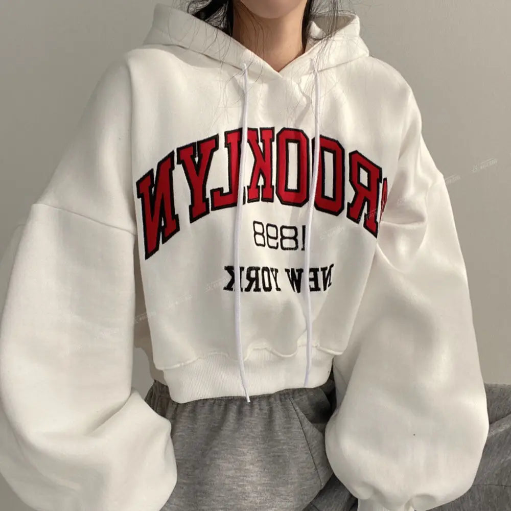 Cropped Baggy Hoodie for Women – Trendy Streetwear Style
