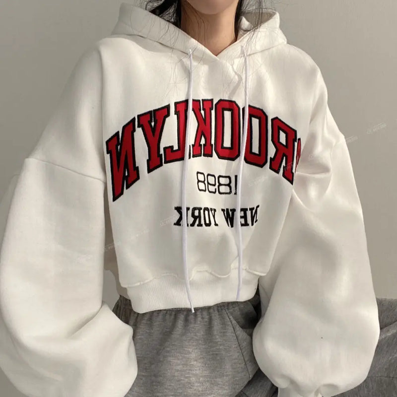 Cropped Baggy Hoodie for Women – Trendy Streetwear Style